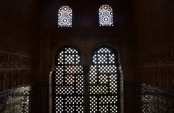 Granada; Spain - august 27 2019 : Alhambra palace — Stock Photo, Image