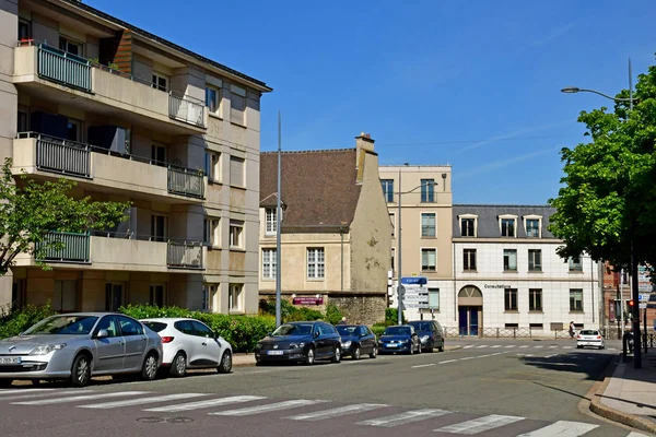 Poissy Frankrijk-mei 16 2019: het stadscentrum — Stockfoto