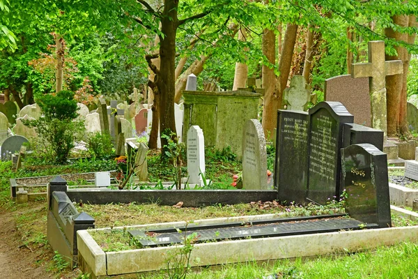 Londra, Inghilterra - 6 maggio 2019: Highgate Cemetery — Foto Stock