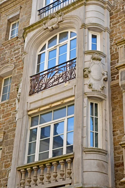 Dinard; France - july 23 2019 : picturesque city in summer — Stock Photo, Image