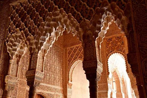 Гранада, Испания - 27 августа 2019 года: дворец Альгамбра — стоковое фото