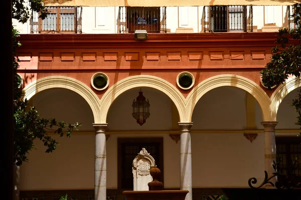 Granada Španělsko-srpen 27 2019: Plaza del Carmen — Stock fotografie
