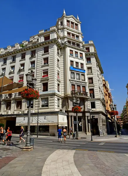 Granada Španělsko-srpen 27 2019: moderní město — Stock fotografie