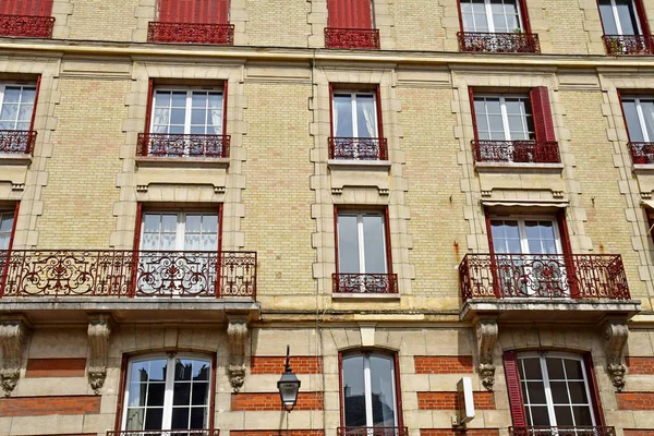 Saint Germain en Laye; Francia - 20 de abril de 2019: centro de la ciudad — Foto de Stock