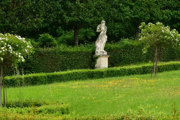 Villarceaux, France - 9 juin 2019 : château historique — Photo