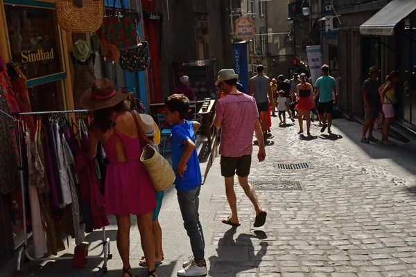 Saint-Malo; Francie-červenec 28 2019: malebné město v létě — Stock fotografie