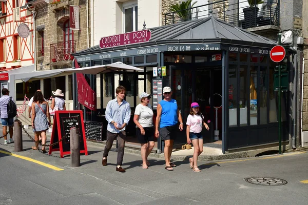 Cancale Frankrijk-juli 25 2019: de pittoreske stad — Stockfoto