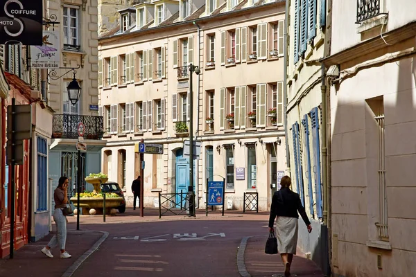 Saint Germain en Laye; França - 20 de abril de 2019: centro da cidade — Fotografia de Stock