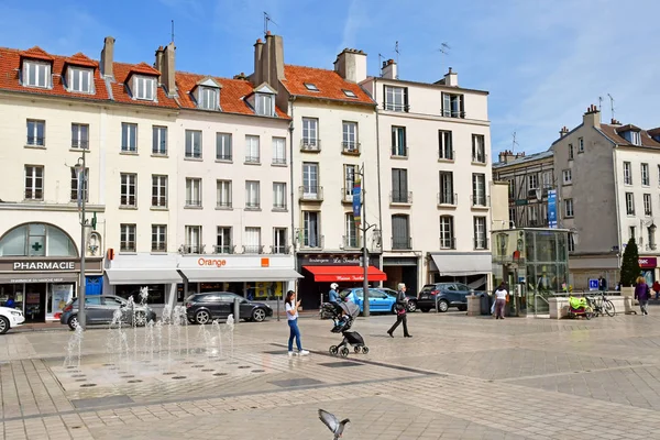 Saint Germain en Laye; Fransa - 20 Nisan 2019 : pazar meydanı — Stok fotoğraf
