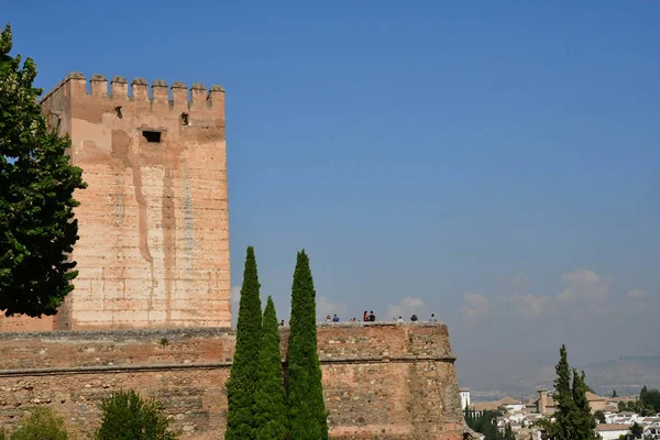 Granada; İspanya - 27 Ağustos 2019 : Alhambra sarayı — Stok fotoğraf