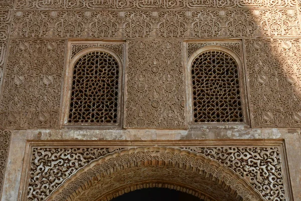 Granada Španělsko-srpen 27 2019: palác Alhambra — Stock fotografie