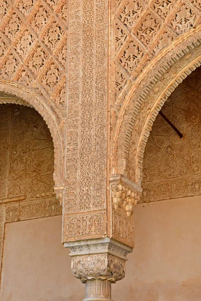 Granada; Espanha - 27 de agosto de 2019: Palácio de Alhambra — Fotografia de Stock