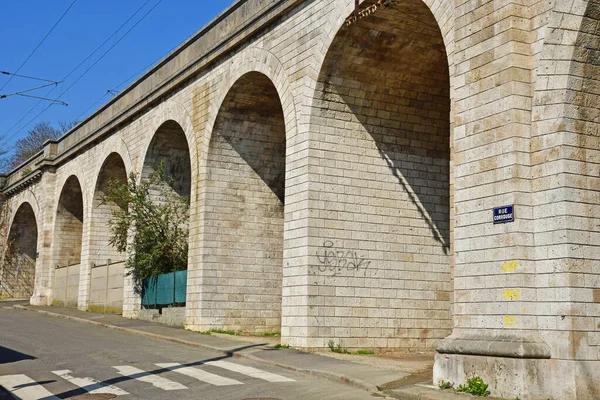 Triel sur Seine; França - 22 de março de 2019: o centro da cidade — Fotografia de Stock