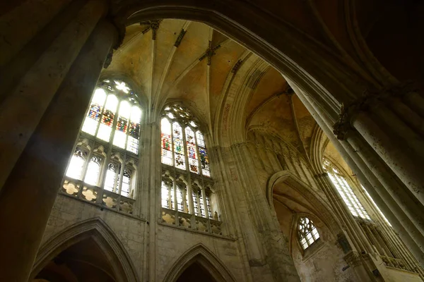 Vendome; France - june 28 2019: the Trinity Abbey of Vendome — Stock Photo, Image