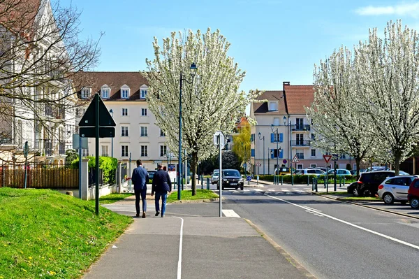 Vaureal; Francie - březen 30 2019: moderní město — Stock fotografie