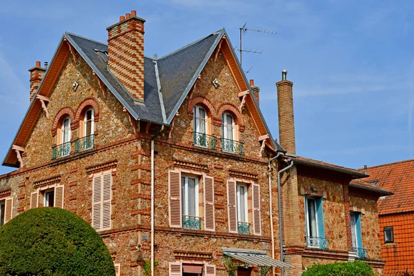 Saint Germain en Laye; Francia - 20 de abril de 2019: centro de la ciudad — Foto de Stock