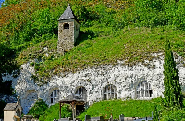 Haute Isle ; France - 15 mai 2019 : cimetière — Photo