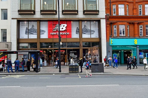 London, England - May 8 2019: store in Oxford street — стоковое фото