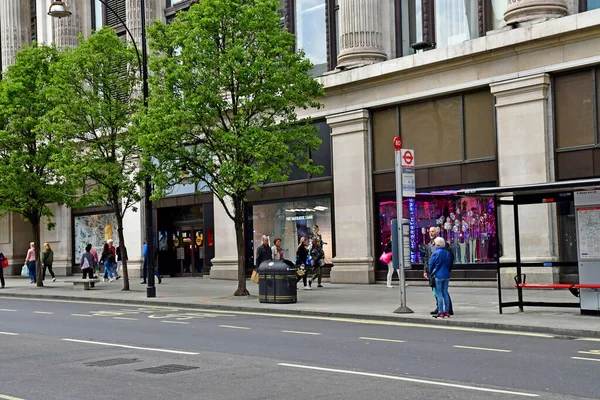 London, England - May 8 2019: store in Oxford street — стоковое фото