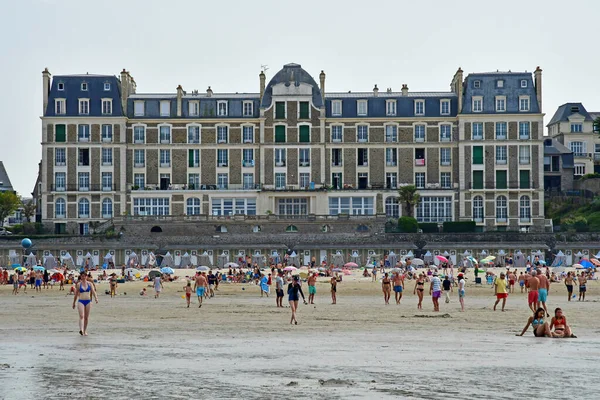 Dinard ; France - 23 juillet 2019 : plage — Photo