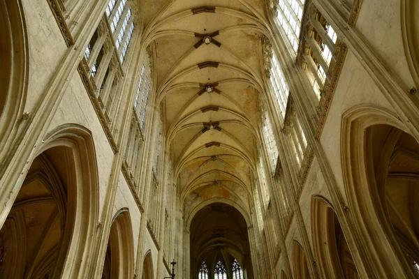 Vendome; France - june 28 2019: the Trinity Abbey of Vendome — Stock Photo, Image