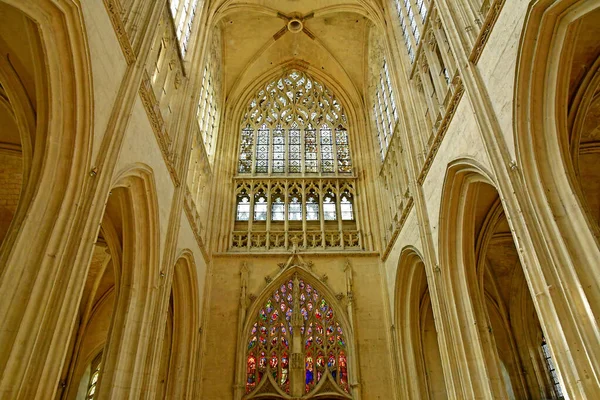 Vendome; France - June 28 2019: the Trinity Abbey of Vendome — стоковое фото