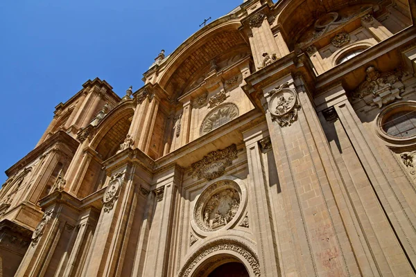 Granada; Espanha - 27 de agosto de 2019: a catedral da encarnação — Fotografia de Stock