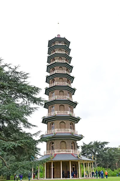 Londres; Kew, Inglaterra - 5 de maio de 2019: os Jardins Kew — Fotografia de Stock