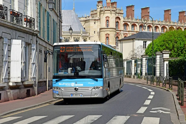 Saint germain en laye; frankreich - 20. april 2019: bus — Stockfoto