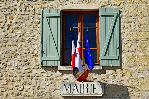 Haute Isle; Frankrike - 15 maj 2019: Stadshuset — Stockfoto