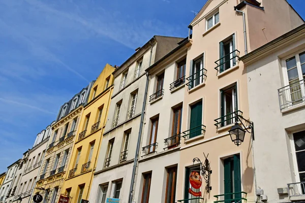 Saint Germain en Laye; Francia - 20 de abril de 2019: centro de la ciudad — Foto de Stock