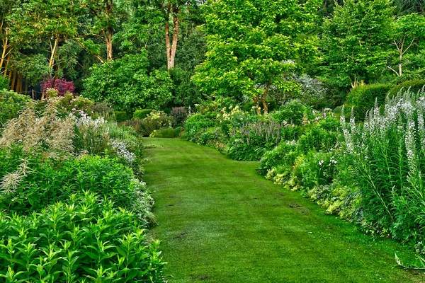 Sasnieres; França - 30 de junho de 2019: du Plessis Sasnieres garden — Fotografia de Stock