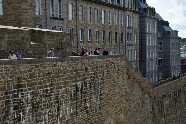 Saint Malo; Frankreich - 28. Juli 2019: malerische Stadt im Sommer — Stockfoto