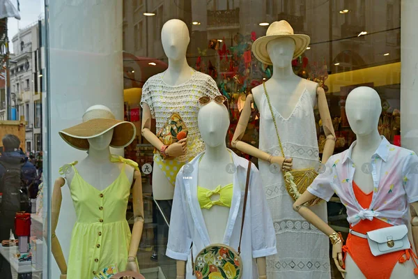 London, England - May 8 2019: store in Oxford street — стоковое фото