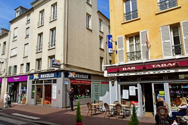 Saint Germain en Laye; Francia - 20 de abril de 2019: centro de la ciudad — Foto de Stock