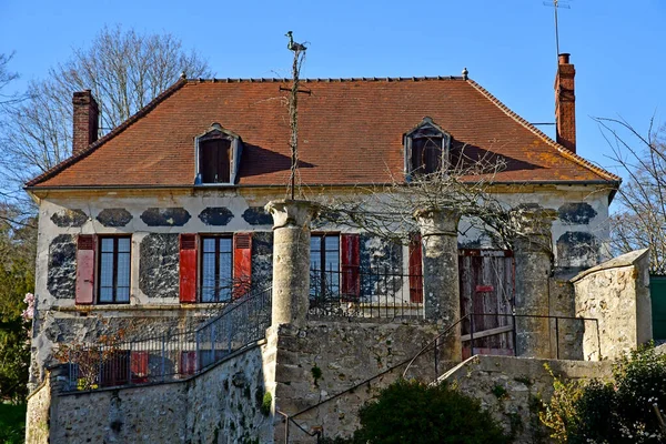 Fremainville; Francia - 30 de marzo de 2019: presbiterio — Foto de Stock