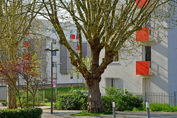 Les Mureaux；France - April 13 2019：Moliere district — 图库照片