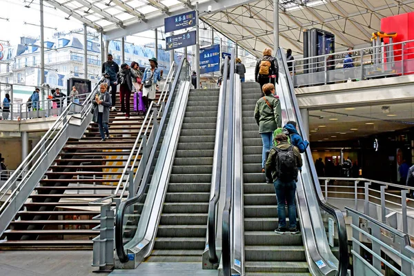 Párizs; Franciaország - 2019. május 1.: a Gare du Nord — Stock Fotó