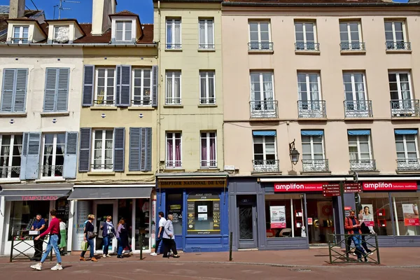 Svatý Germain en Laye; Francie-Duben 20 2019: centrum města — Stock fotografie