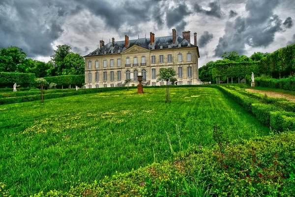 Villarceaux, France - june 9 2019：The castle — 图库照片