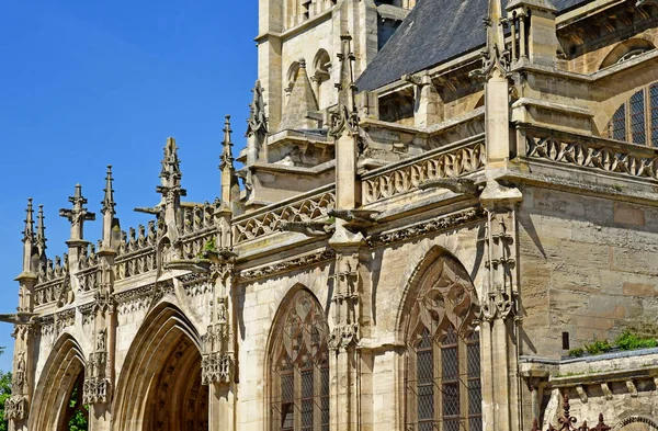 Poissy, France - may 16 2019 : collegiate church — Stock Photo, Image