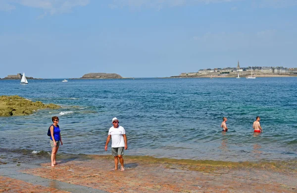 Saint Malo ; France - 28 juillet 2019 : ville pittoresque en été — Photo