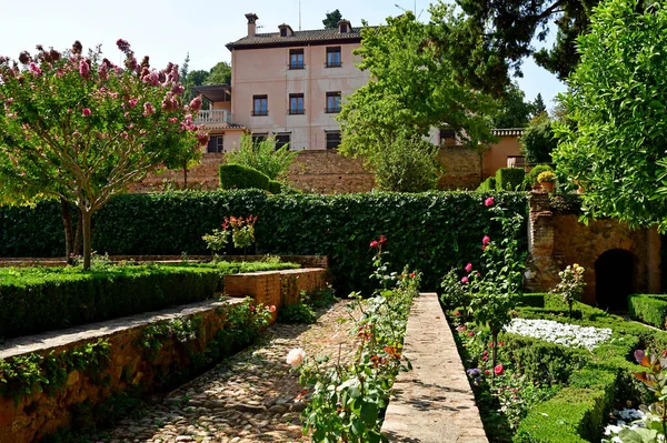 Granada; Spain - august 27 2019 : Alhambra palace — Stock Photo, Image