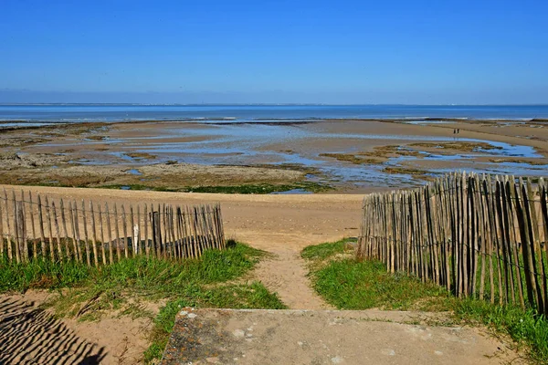Les Portes Ile Francia Marzo 2020 Playa Gros Jonc —  Fotos de Stock