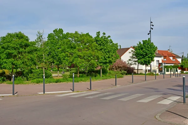 Verneuil Sur Seine França Abril 2020 Centro Cidade — Fotografia de Stock