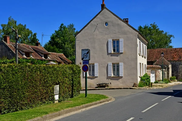 法国勒希苏姆 2020年5月18日 风景如画的村庄 — 图库照片