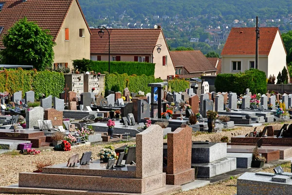 Vernouillet Francia Mayo 2020 Cementerio Centro Del Pueblo —  Fotos de Stock