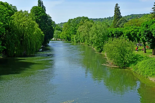 Vaux Sur Seine フランス 2020年5月11日 セーヌ川の近くの絵のような村 — ストック写真