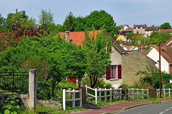 Verneuil Sur Seine Francia Mayo 2020 Centro Ciudad —  Fotos de Stock