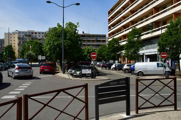 Poissy Francia Mayo 2020 Bloque Apartamentos Cerca Iglesia Colegiata — Foto de Stock